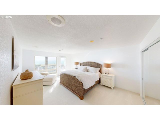 1307 MOORE St 803, Brookings, OR 97415