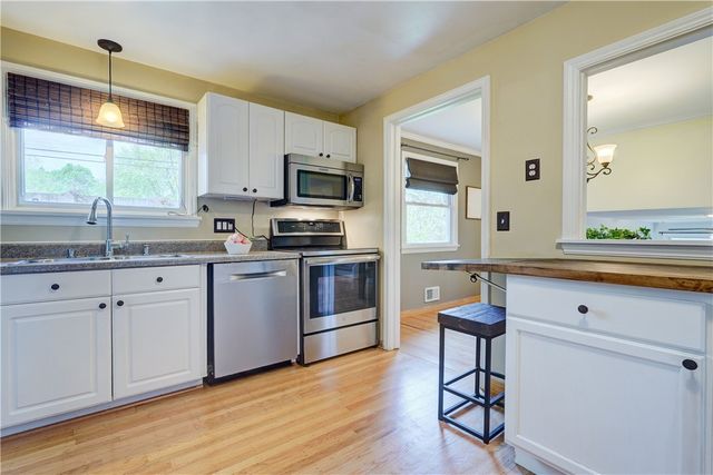 332 Village Lane, Brighton, NY 14610