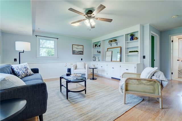 332 Village Lane, Brighton, NY 14610