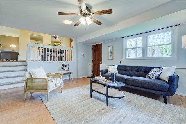 332 Village Lane, Brighton, NY 14610