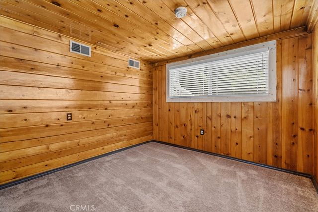 5180 Lone Pine Canyon, Wrightwood, CA 92397