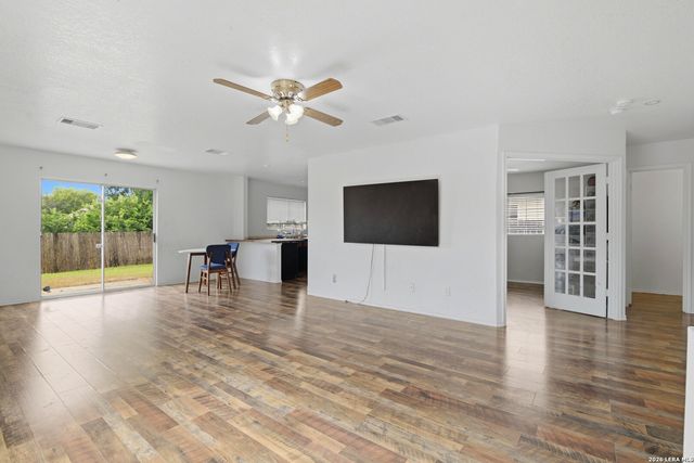10102 Southern Sun, San Antonio, TX 78245