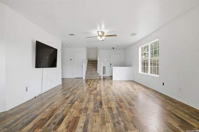 10102 Southern Sun, San Antonio, TX 78245