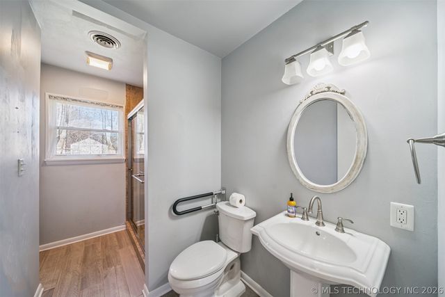 207 N Elgin Avenue, Sperry, OK 74073