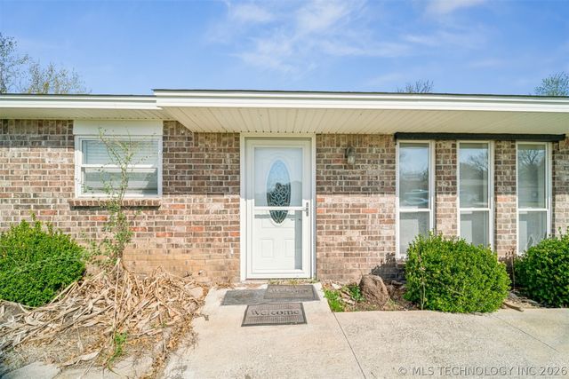 207 N Elgin Avenue, Sperry, OK 74073