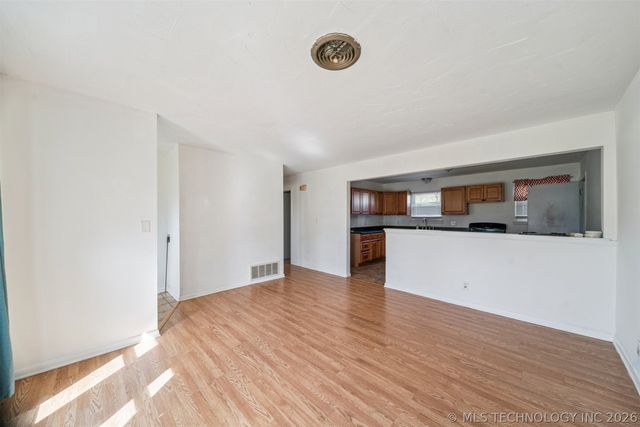 207 N Elgin Avenue, Sperry, OK 74073