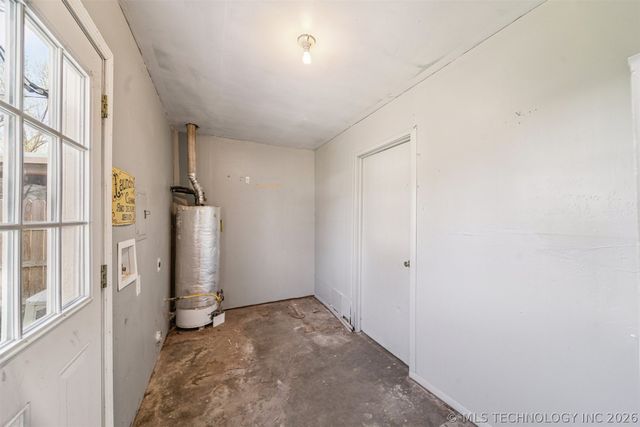 207 N Elgin Avenue, Sperry, OK 74073