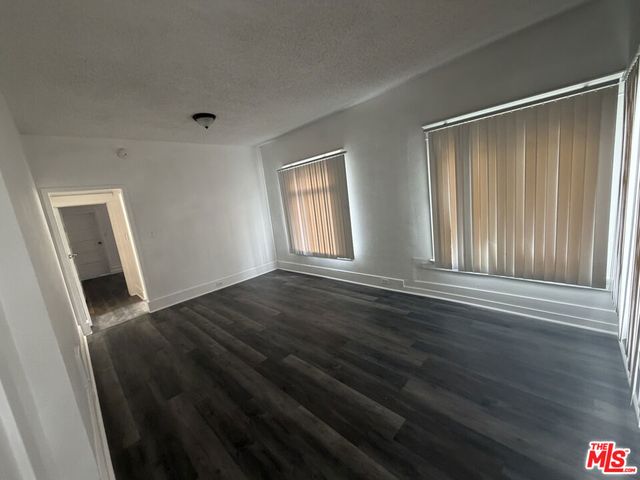 3925 S Normandie Avenue, Los Angeles, CA 90037