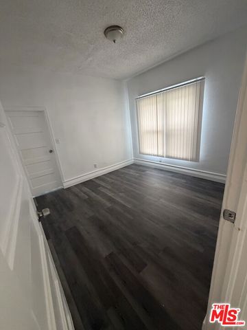 3925 S Normandie Avenue, Los Angeles, CA 90037