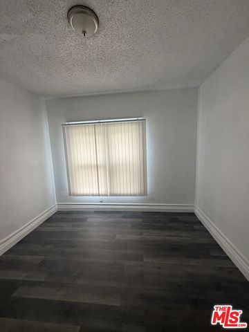 3925 S Normandie Avenue, Los Angeles, CA 90037