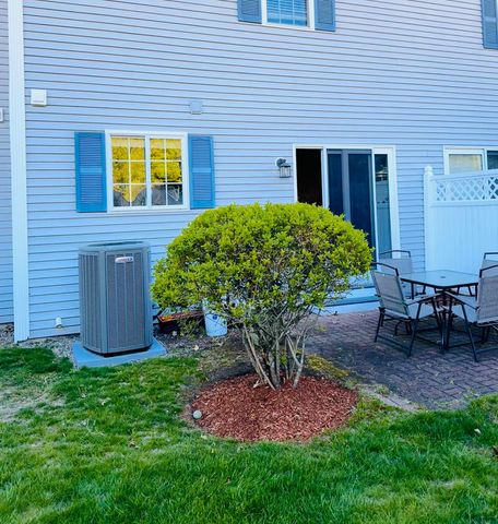 17 Georgetown Drive, Nashua, NH 03062