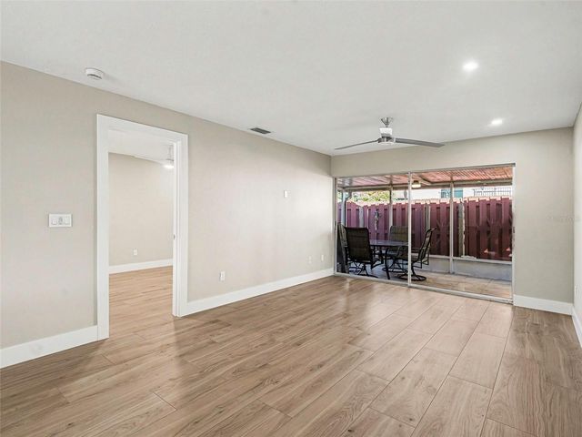 2779 WOODGATE LANE 33, Sarasota, FL 34231