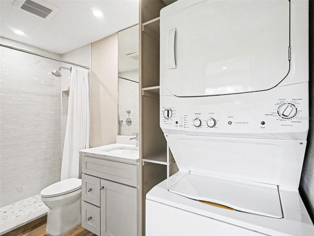 2779 WOODGATE LANE 33, Sarasota, FL 34231