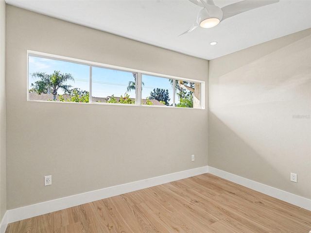 2779 WOODGATE LANE 33, Sarasota, FL 34231