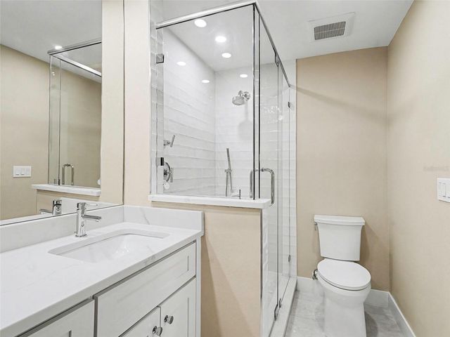 2779 WOODGATE LANE 33, Sarasota, FL 34231