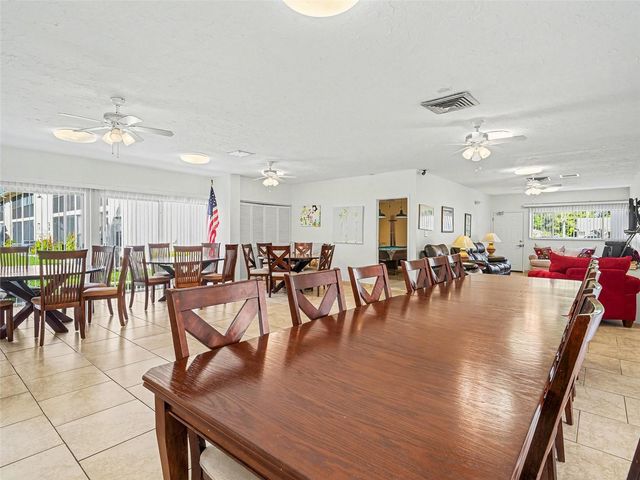 2779 WOODGATE LANE 33, Sarasota, FL 34231