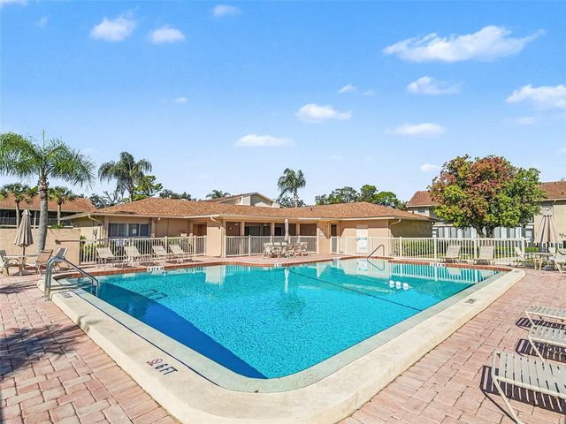 2779 WOODGATE LANE 33, Sarasota, FL 34231