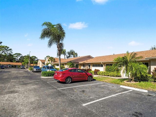 2779 WOODGATE LANE 33, Sarasota, FL 34231