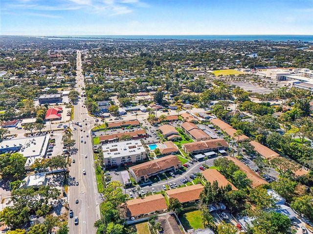 2779 WOODGATE LANE 33, Sarasota, FL 34231