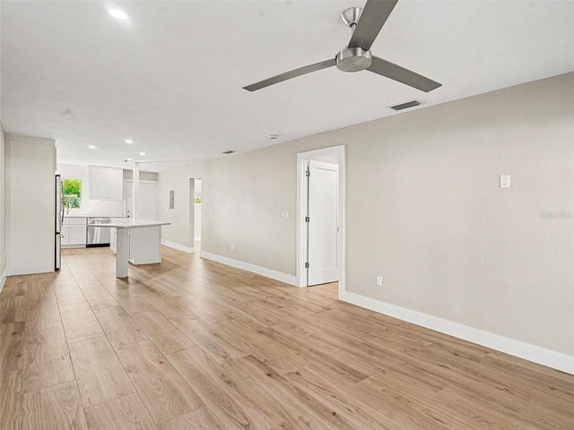 2779 WOODGATE LANE 33, Sarasota, FL 34231