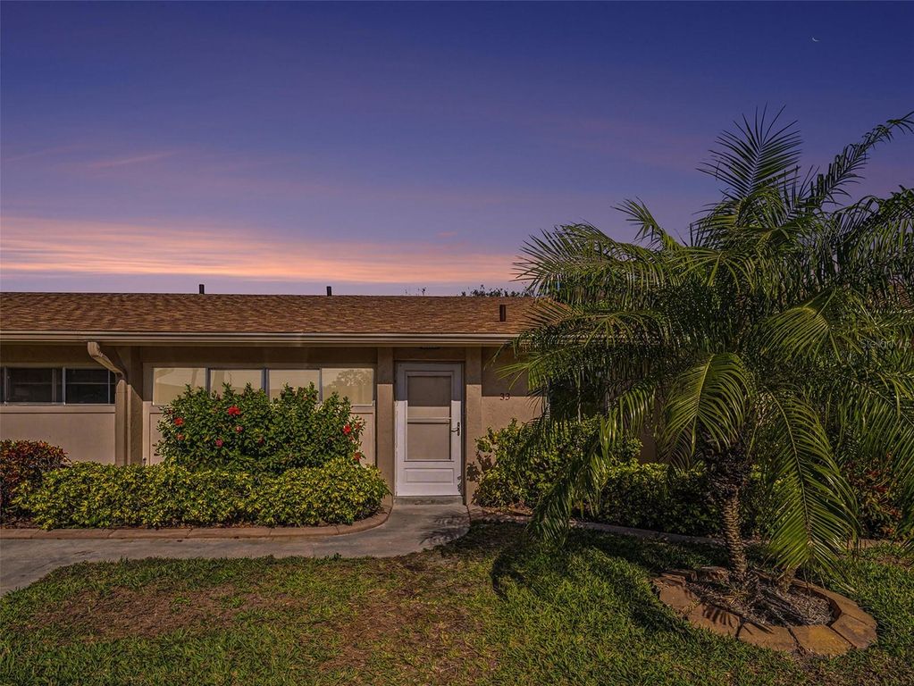 2779 WOODGATE LANE 33, Sarasota, FL 34231