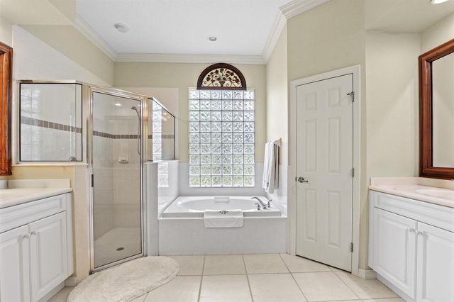 2225 SW Oakhill Way, Palm City, FL 34990