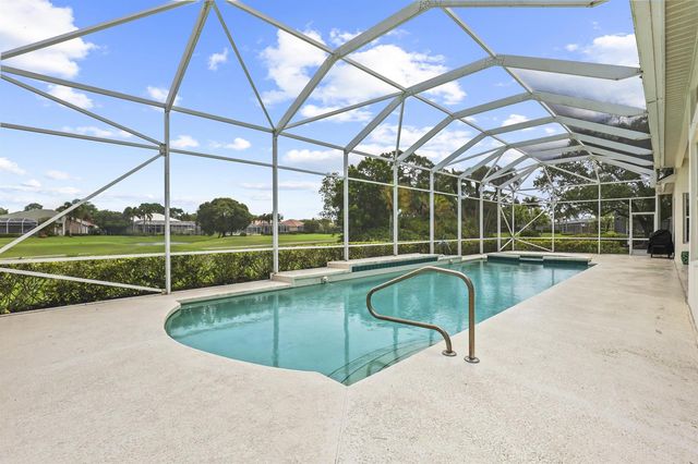 2225 SW Oakhill Way, Palm City, FL 34990