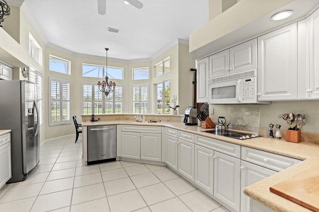 2225 SW Oakhill Way, Palm City, FL 34990