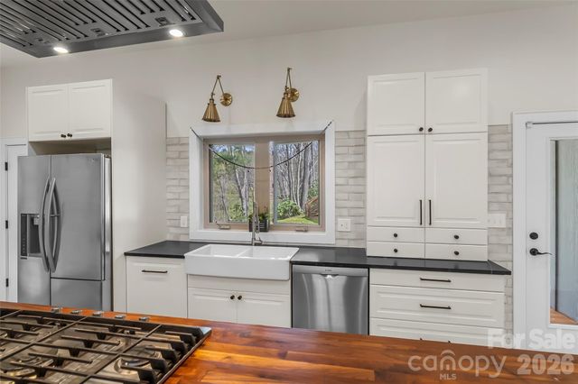 628 Brush Creek Road, Fairview, NC 28730