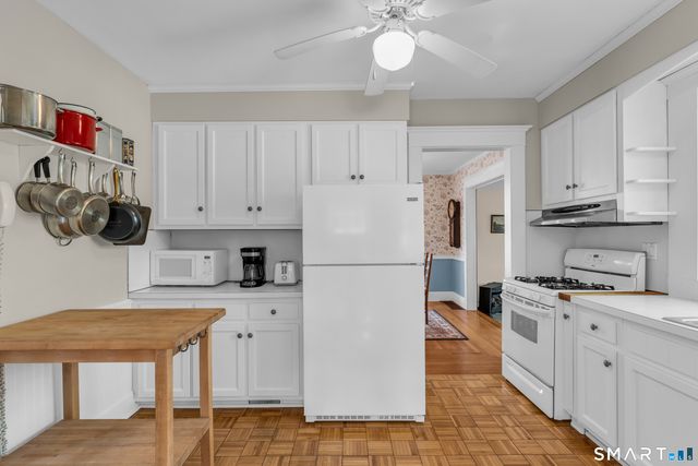 27 Ardmore Street, Hamden, CT 06517
