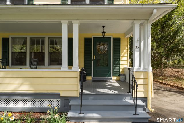 27 Ardmore Street, Hamden, CT 06517