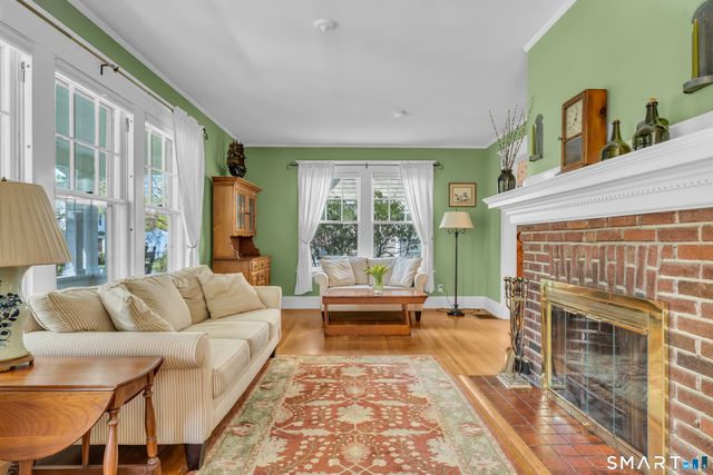 27 Ardmore Street, Hamden, CT 06517