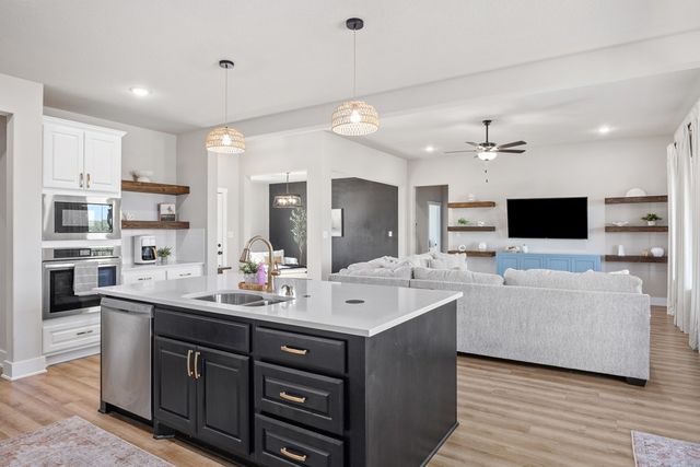 135 Lone Oak, Kerrville, TX 78028