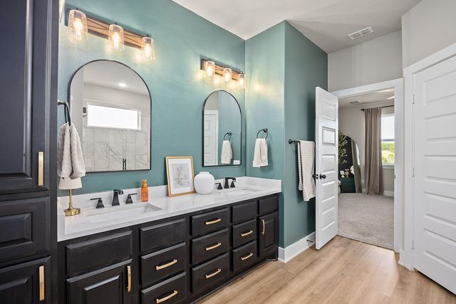 135 Lone Oak, Kerrville, TX 78028