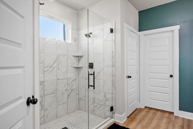 135 Lone Oak, Kerrville, TX 78028