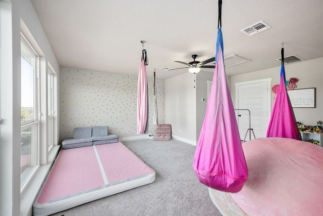 135 Lone Oak, Kerrville, TX 78028