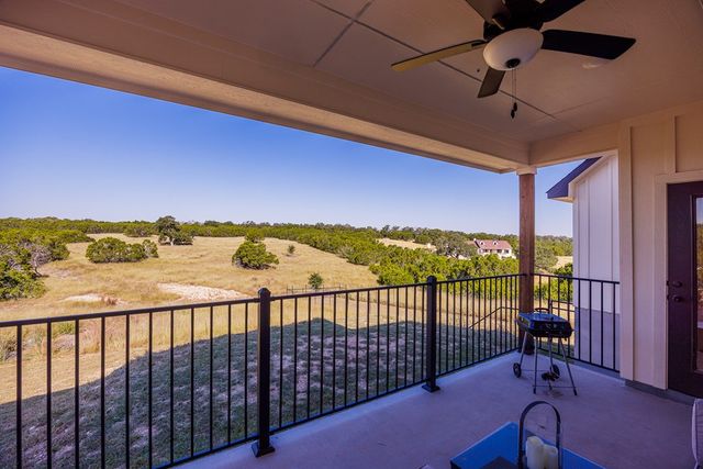 135 Lone Oak, Kerrville, TX 78028