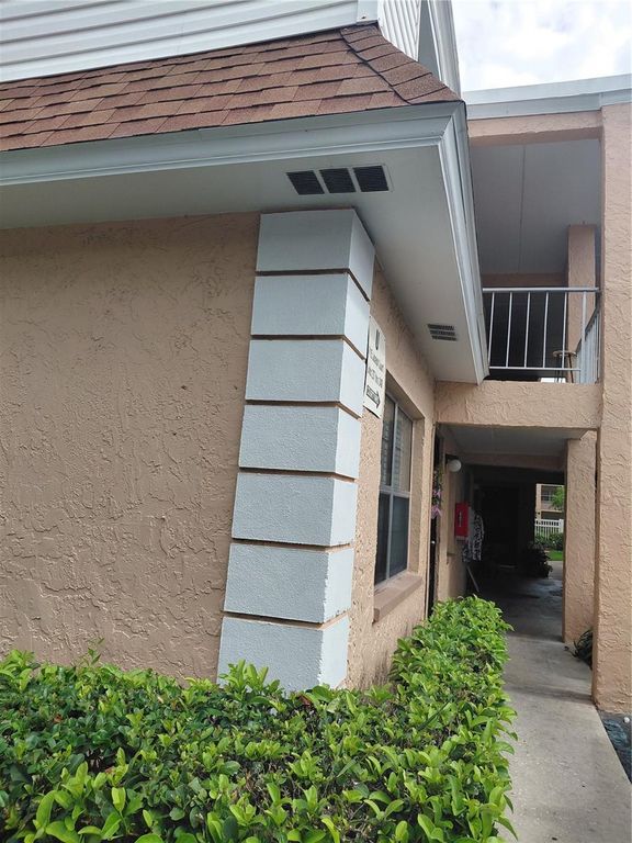 4725 JOSEPH COURT 229, Tampa, FL 33614