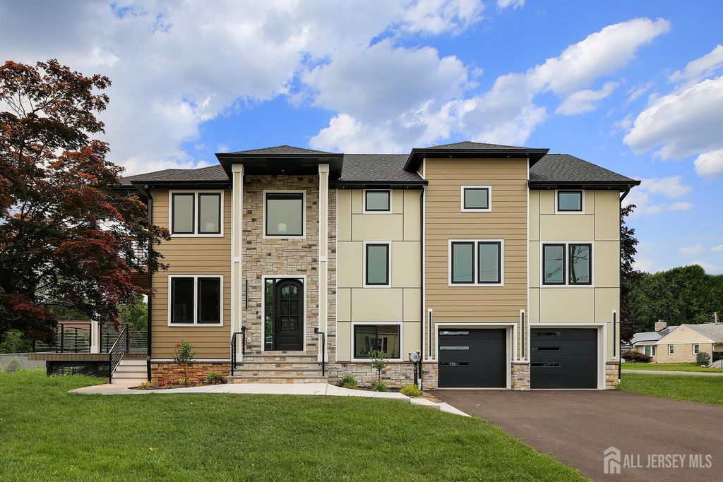 141 Lund Avenue, Edison, NJ 08820