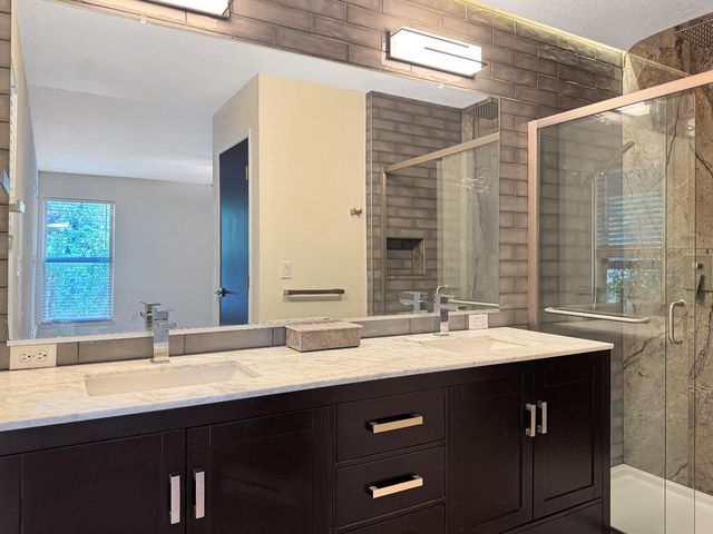 529 Greenwood Dr, Meadow Vista, CA 95722