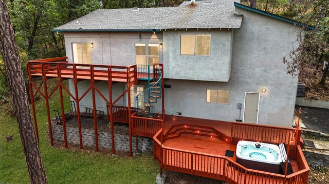 529 Greenwood Dr, Meadow Vista, CA 95722