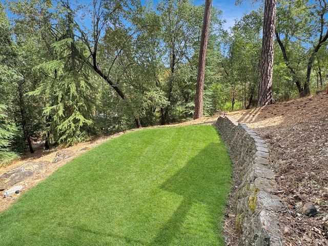 529 Greenwood Dr, Meadow Vista, CA 95722