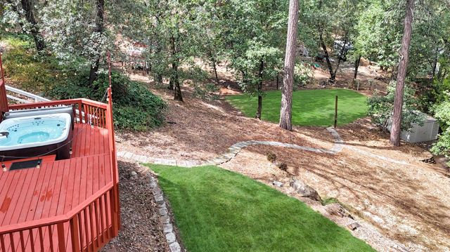 529 Greenwood Dr, Meadow Vista, CA 95722