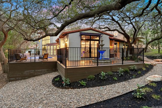 215 Canyon Dr, San Antonio, TX 78209