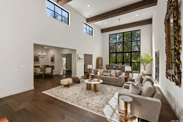 215 Canyon Dr, San Antonio, TX 78209