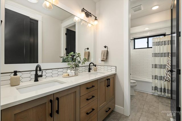 14857 Elk Spring St, Caldwell, ID 83607