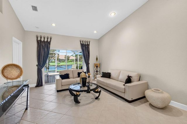 2096 STONINGTON Terrace, West Palm Beach, FL 33411