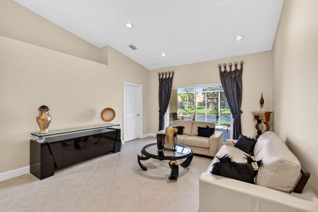 2096 STONINGTON Terrace, West Palm Beach, FL 33411