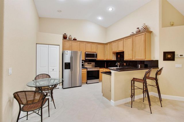 2096 STONINGTON Terrace, West Palm Beach, FL 33411