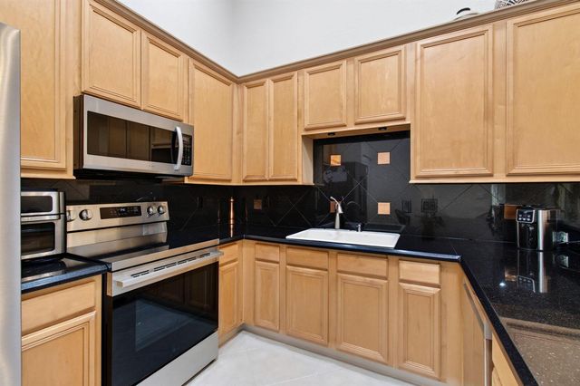 2096 STONINGTON Terrace, West Palm Beach, FL 33411